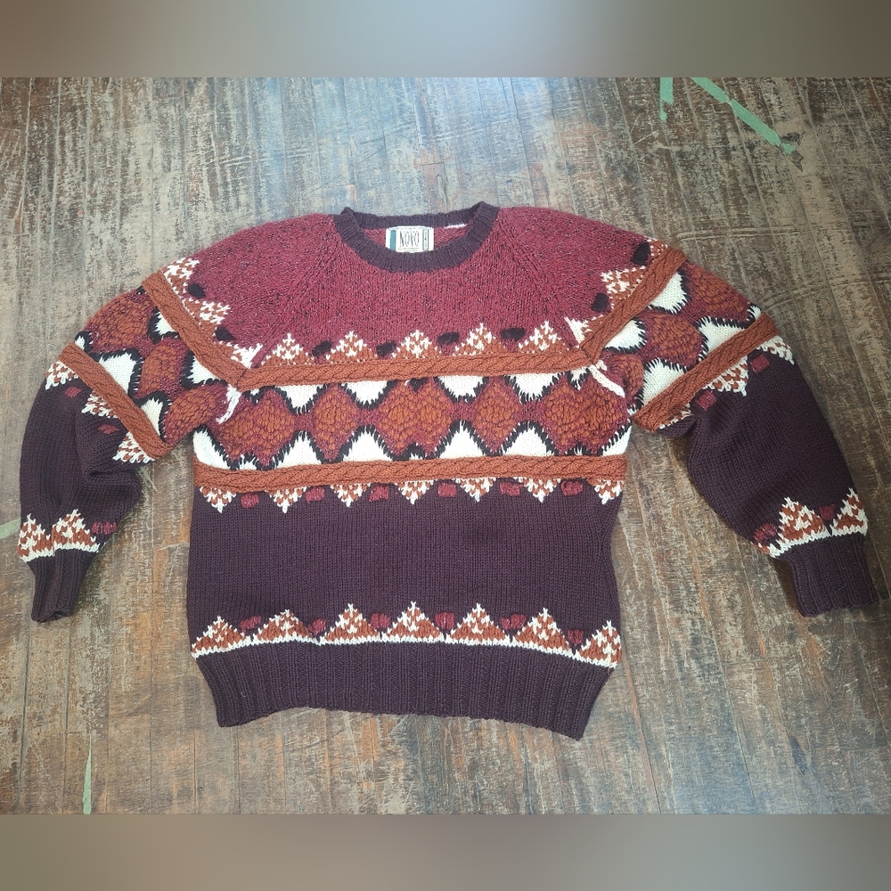 Novo Retro Sweater